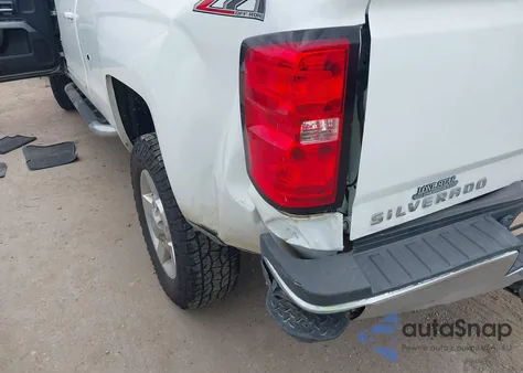 2017 Chevrolet Silverado 2500Hd Lt from USA, damaged, VIN 1GC1KVEG0HF109536